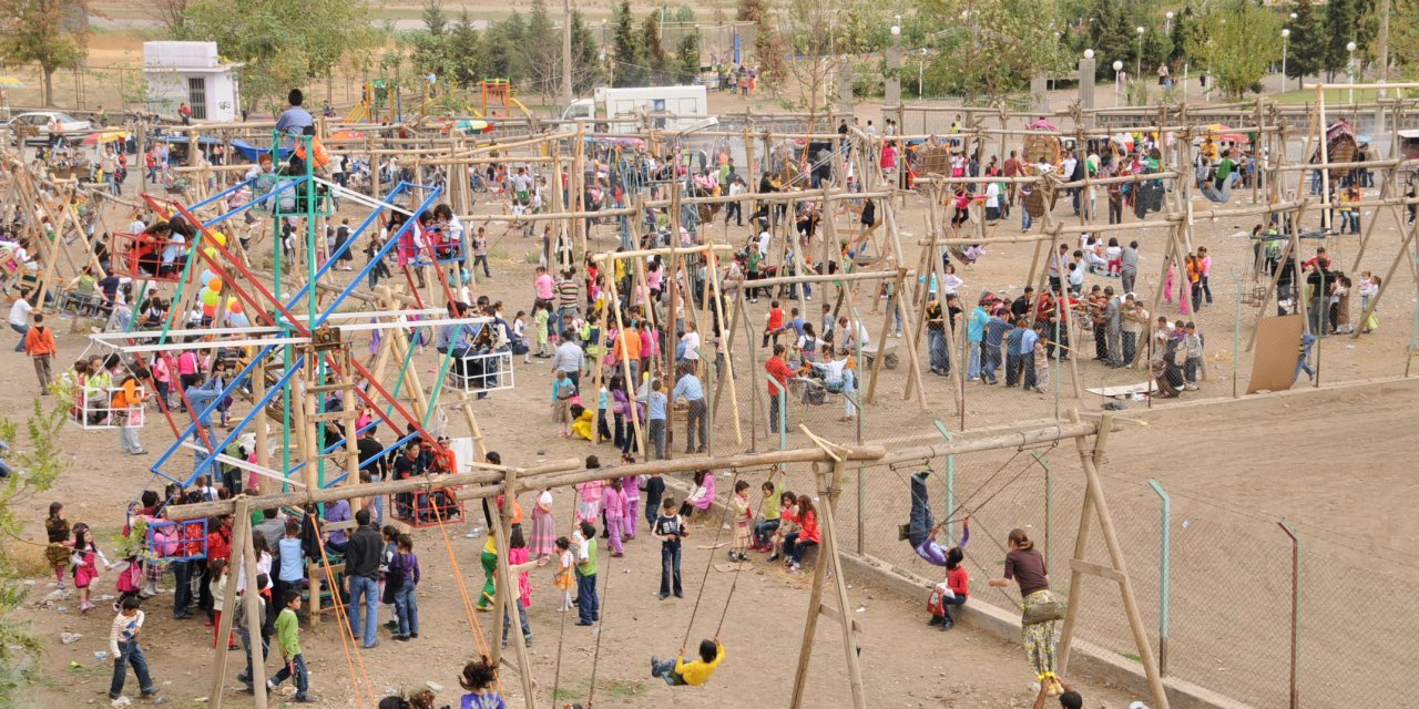 Cizre’nin Asırlık Bayram Geleneği ‘Cıncilik’ Tarihe Karışıyor