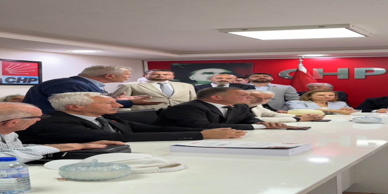 CHP’nin bayramlaşmasında "Özel-Kılıçdaroğlu" gerginliği