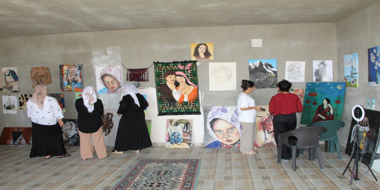 Babası dikişle okuttu, o sanatla Şırnak’a ilham oldu