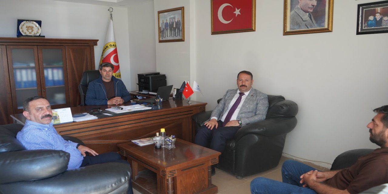 Şırnak'ta Dikkat Çeken Ziyaret: Gündemde Dernekler ve Medya