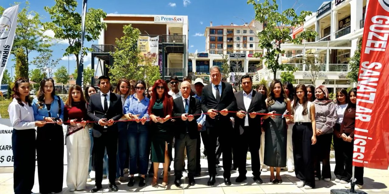 Şırnak'ta Sanatın Genç Nefesi Sergilendi