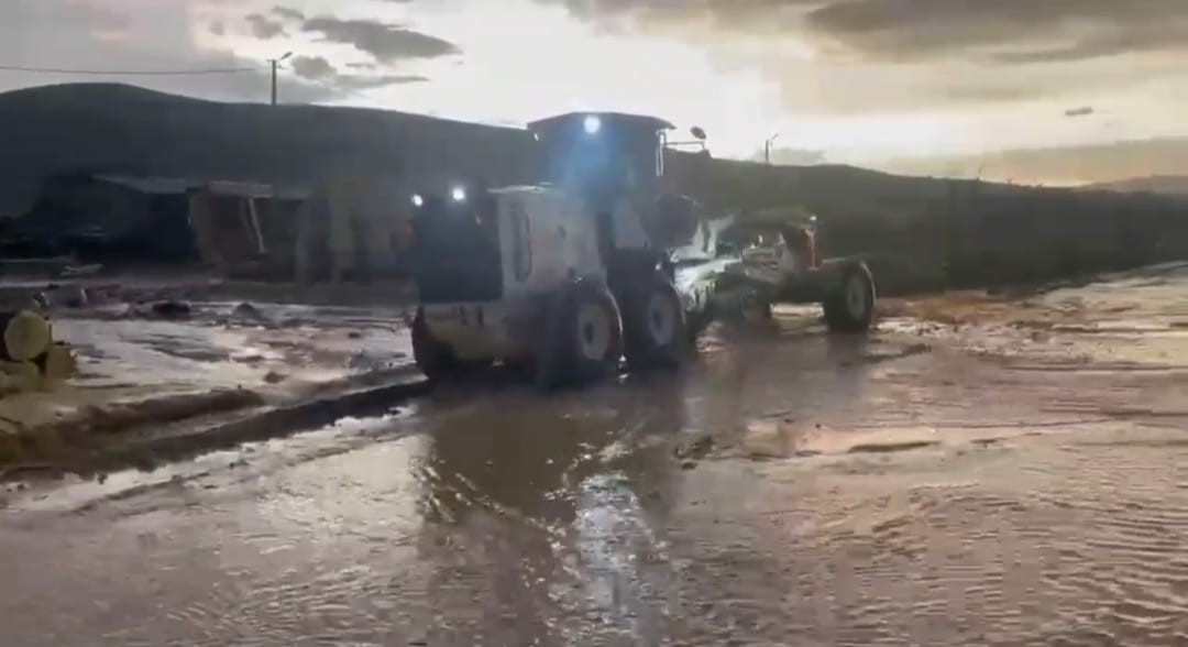 Sel nedeniyle kapanan Elazığ-Tunceli yolu trafiğe açıldı