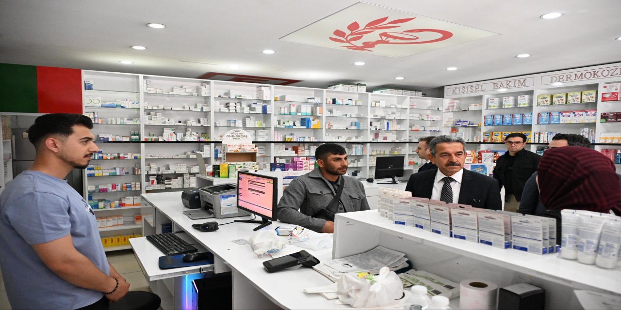 Vali Birol Ekici’den Uludere’de Esnaf Ziyareti
