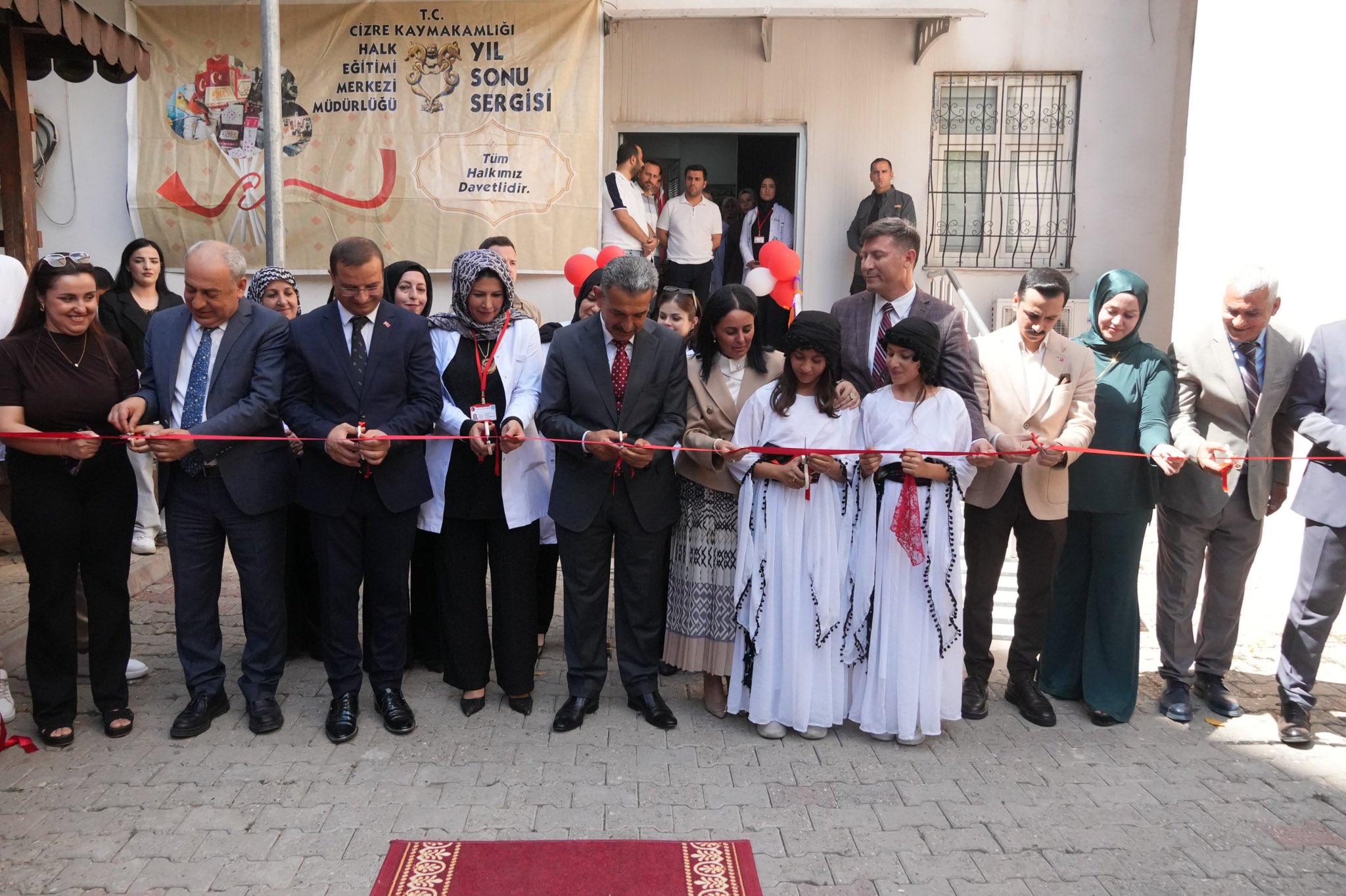 Cizre’de el emeği göz nuru ürünler görücüye çıktı