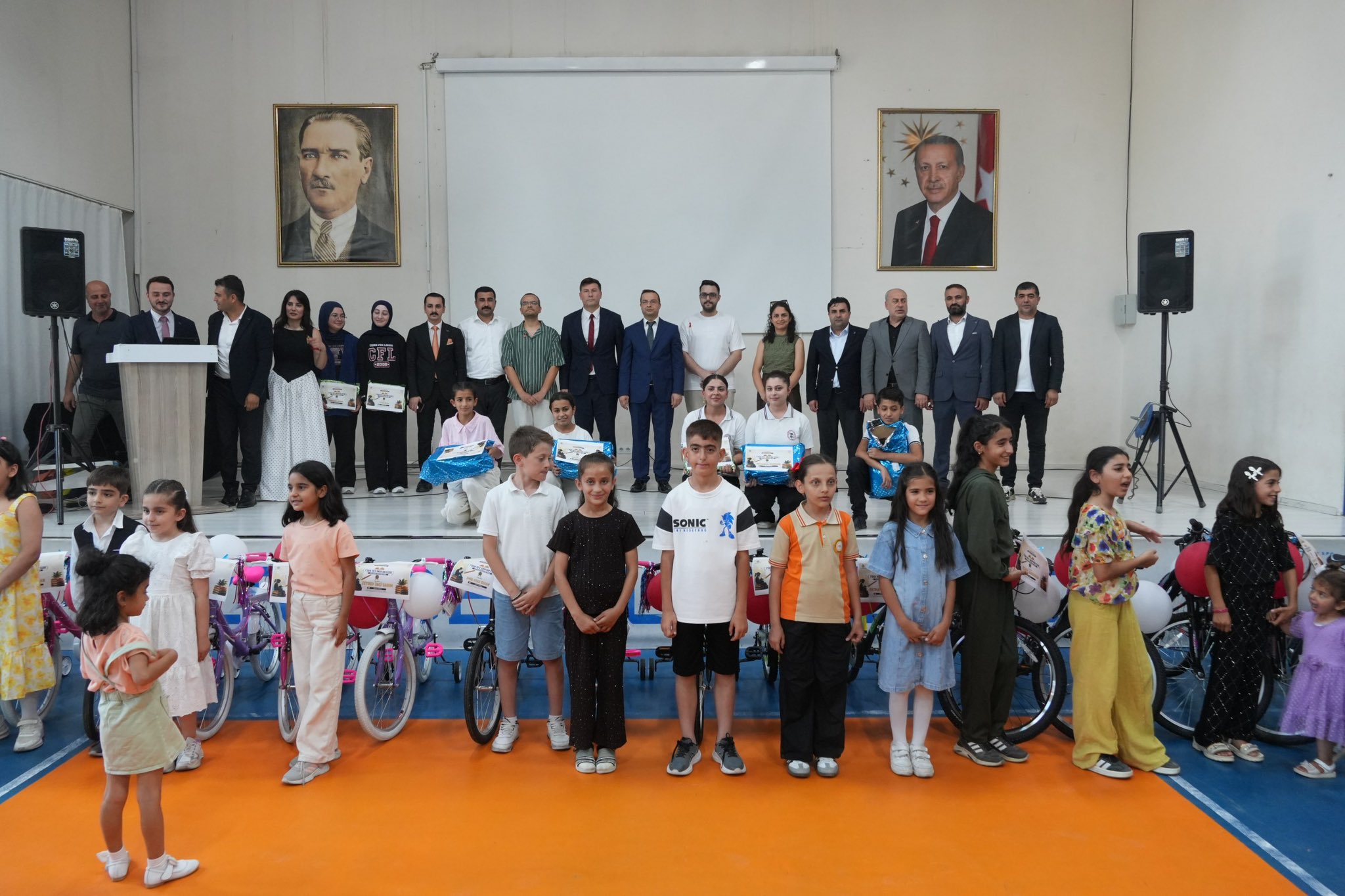 Cizre’de "7’den 70’e Okuyan Cizre" Projesinde 2,5 Milyon Sayfa Kitap Okundu
