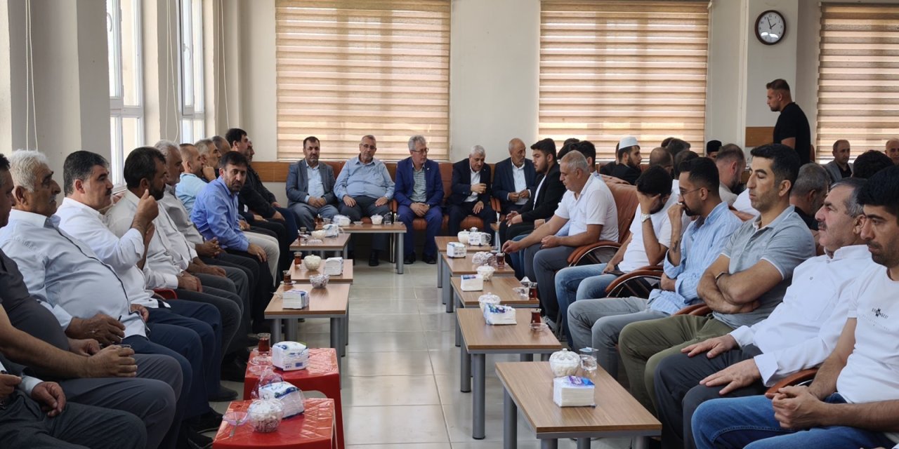HÜDA PAR Heyetinden Hasan Saka'nın Ailesine Taziye Ziyareti