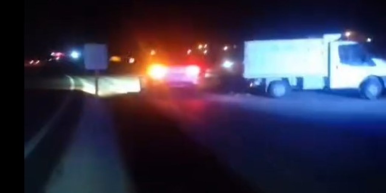 Şırnak’ta Trafik Kazası: Araç Yol Kenarındaki Bariyerlere Çarptı