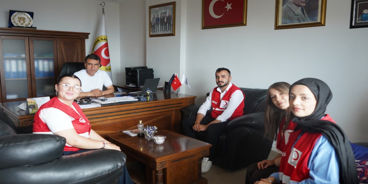 Şırnak Genç Kızılay’dan Hac Dönüşü Başkan Mir’e Anlamlı Ziyaret