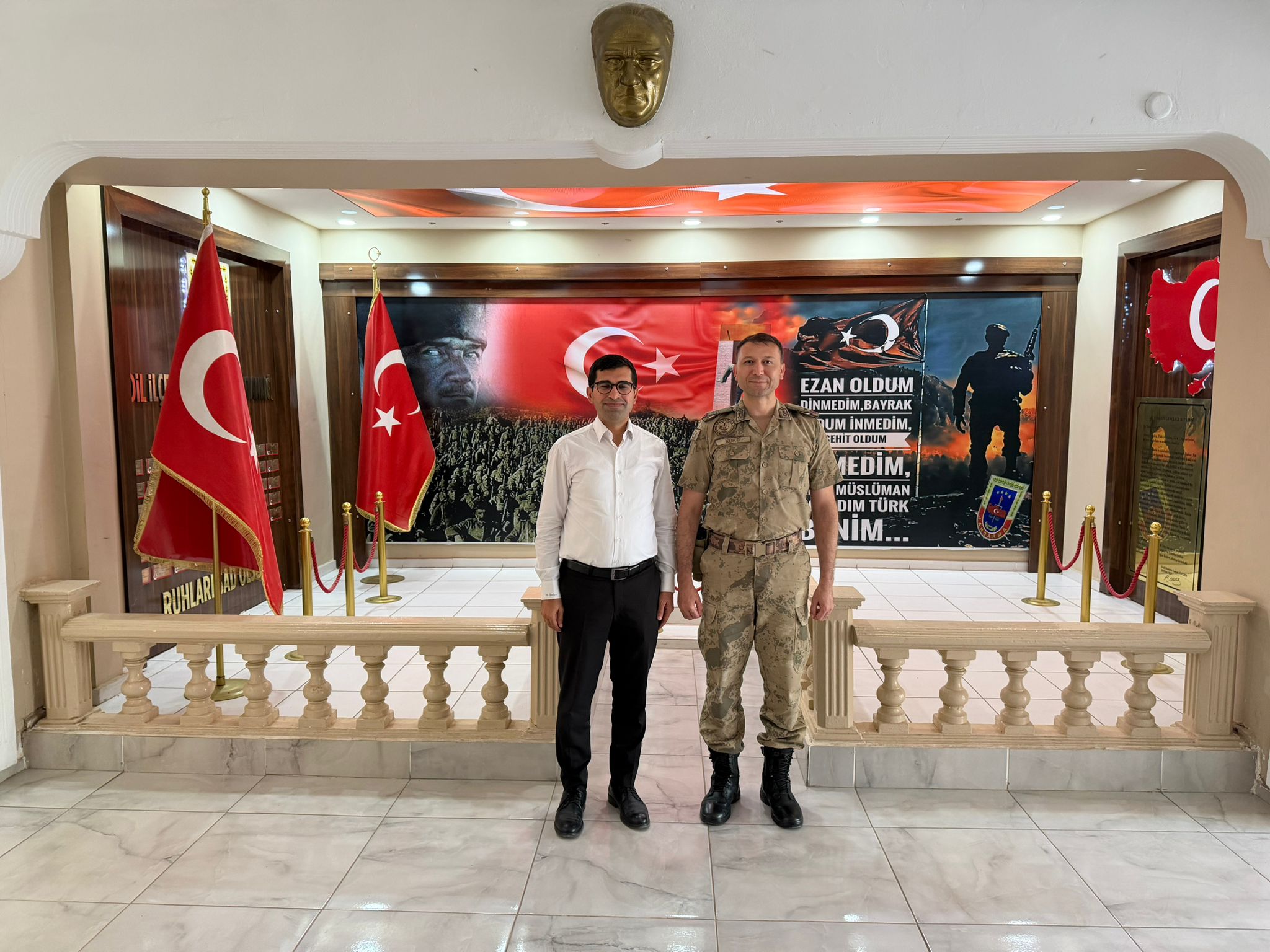 İdil Devlet Hastanesi Müdürü Yalçın'dan Jandarma Teşkilatı'na Anlamlı Ziyaret