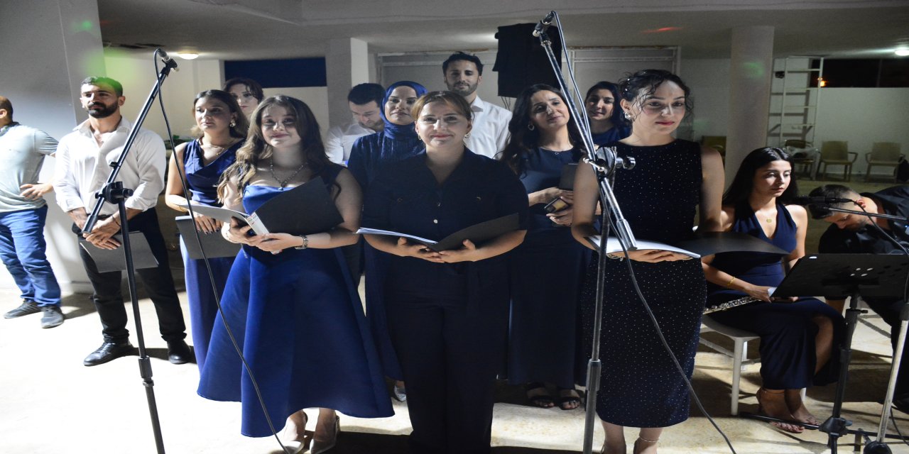 Silopi’de Sanat Rüzgarı: Sandalyesini ve Termosunu Alan Nevruz Parkı’na Koştu!