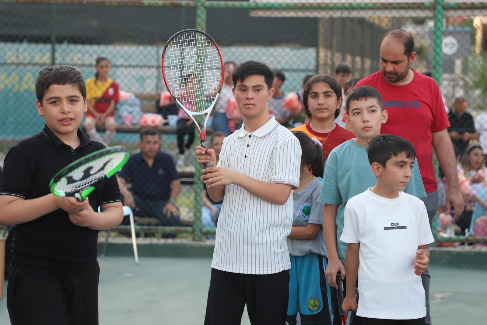 Cizre'de Özel Çocuklar İçin Tenis Şöleni