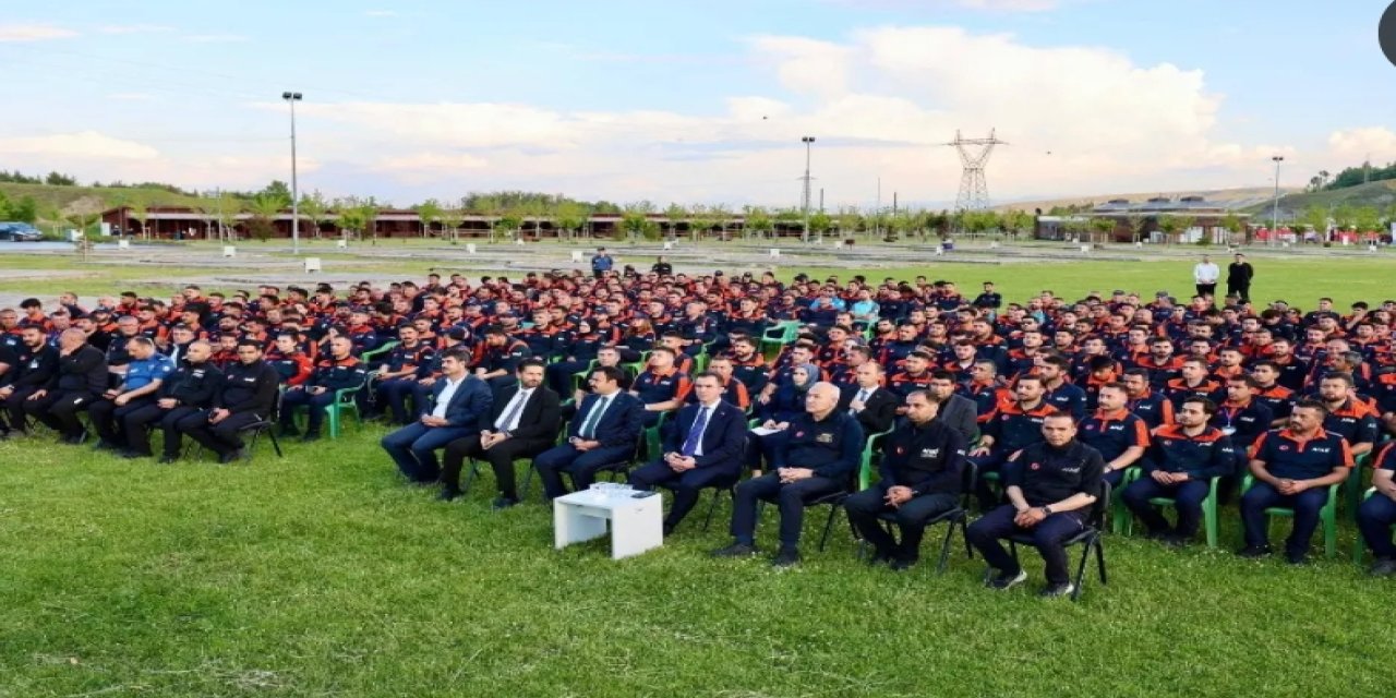 Şırnak AFAD Personeli Tematik Kamp Programını Başarıyla Tamamladı