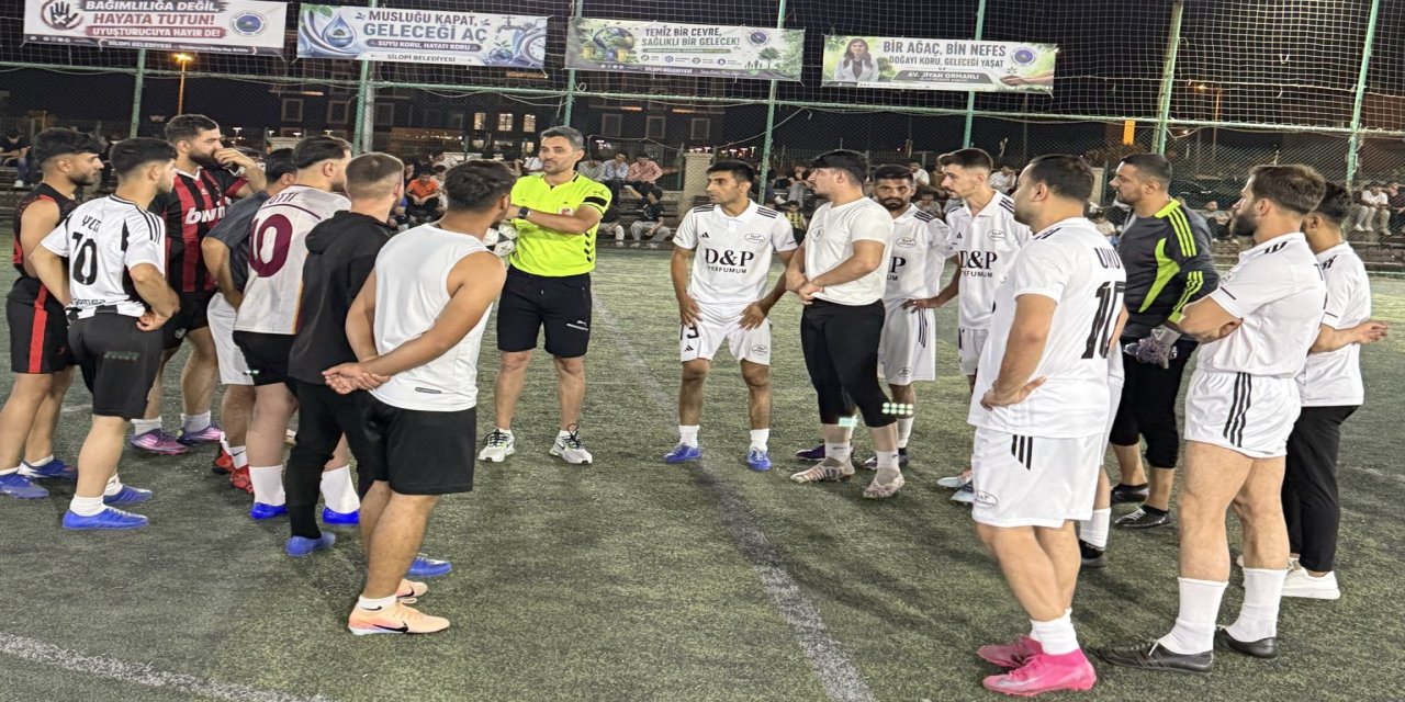 Silopi’de Futbol Turnuvasında Grup Maçları Heyecanı Sürüyor