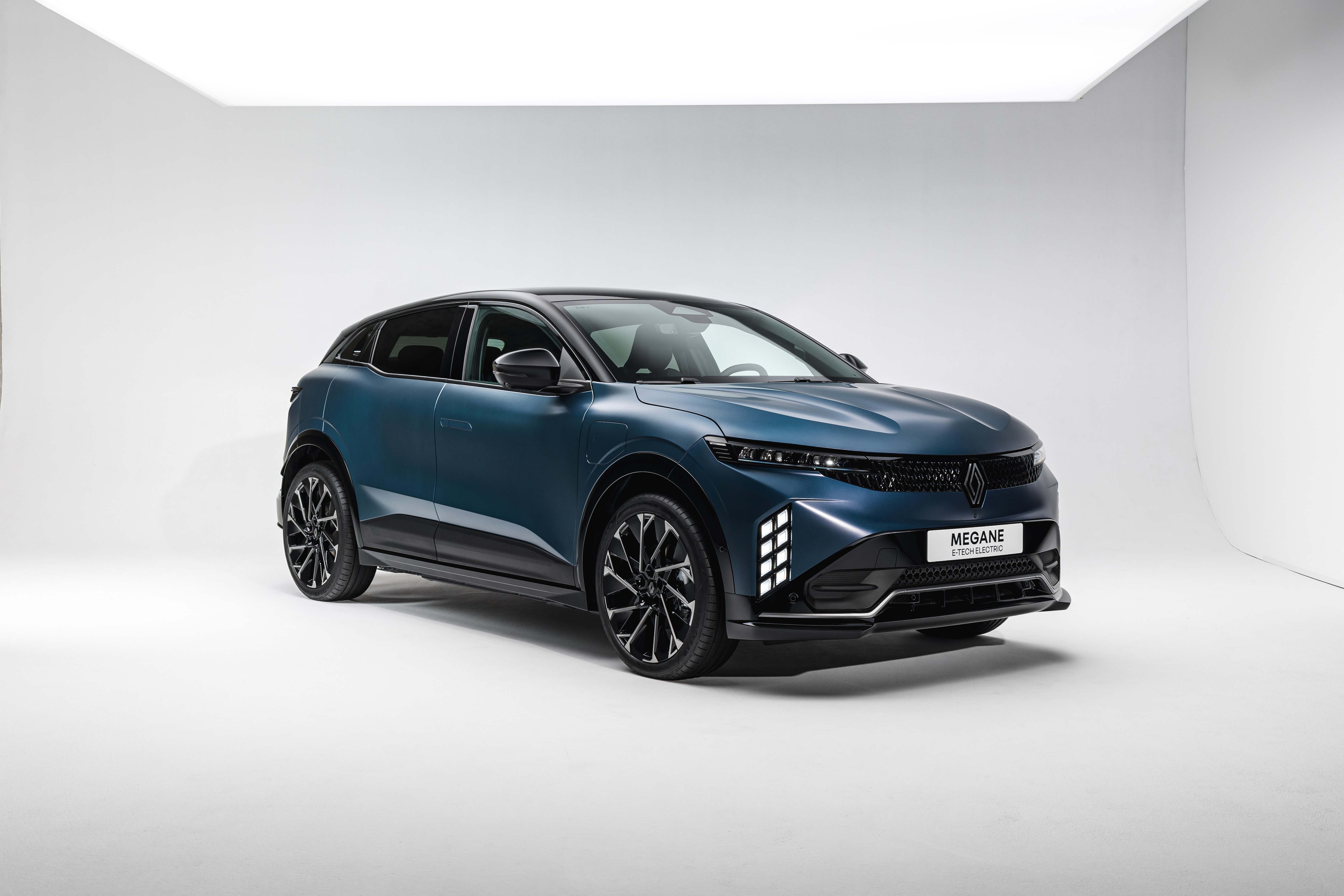 Yeni Renault Megane E-Tech Elektrikli bu yılın son çeyreğinde Türkiye’de satışa sunulacak