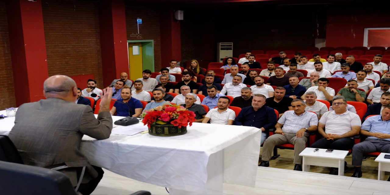 Silopi’de Yıl Sonu Eğitim Değerlendirme Toplantısı Yapıldı