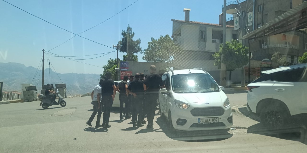 Şırnak'ta Maddi Hasarlı Trafik Kazası