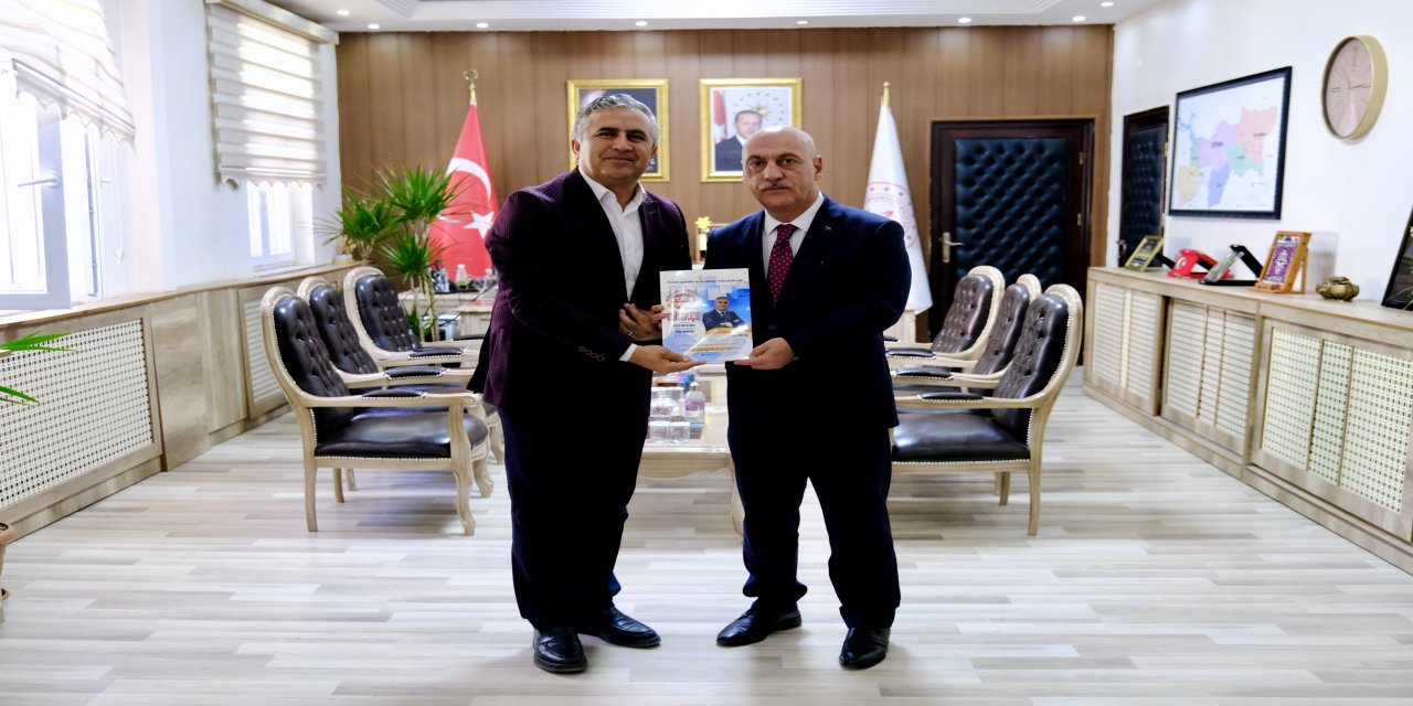 İl Milli Eğitim Müdürü Cırıt'tan YKS başarısıyla gündeme gelen öğretmene tebrik