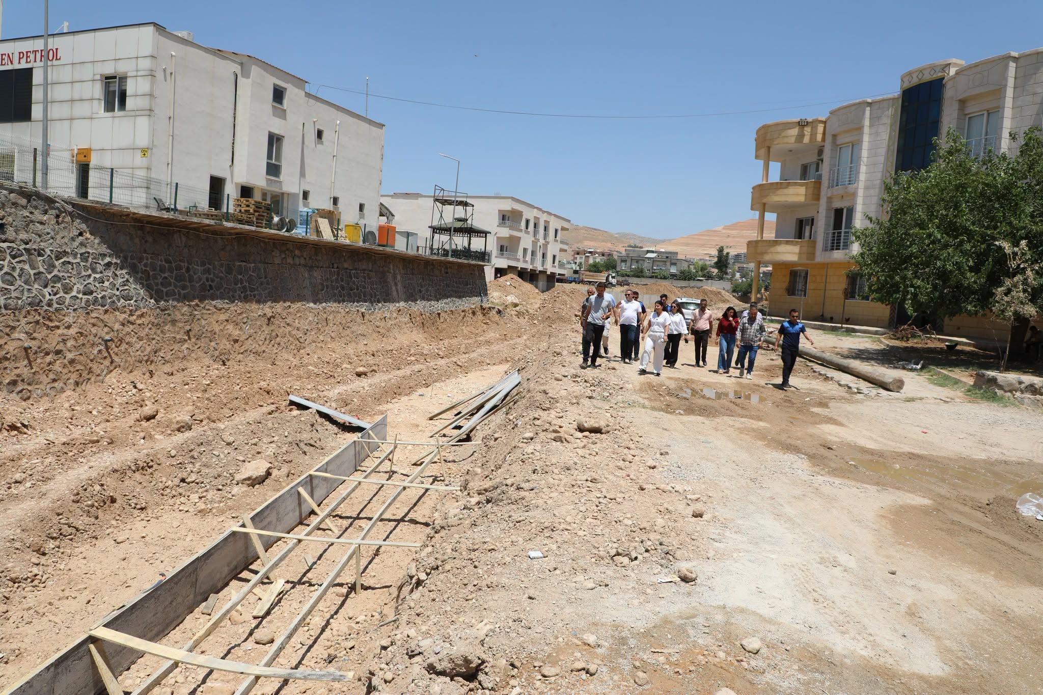 Cizre Belediye Başkanı, Dere Islah Projesi'ni Yerinde İnceledi