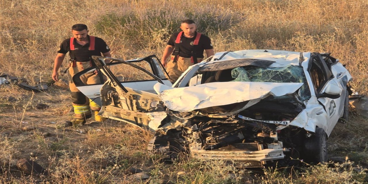Cizre’de otomobil Şarampole uçtu: 1 Ölü, 2 Yaralı
