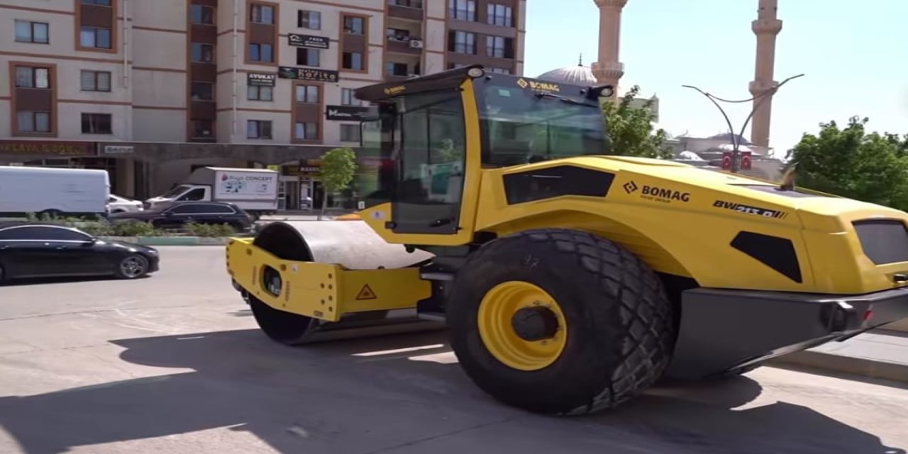 Şırnak Belediyesi araç filosunu büyütüyor! Yeni iş makinesi hizmete alındı