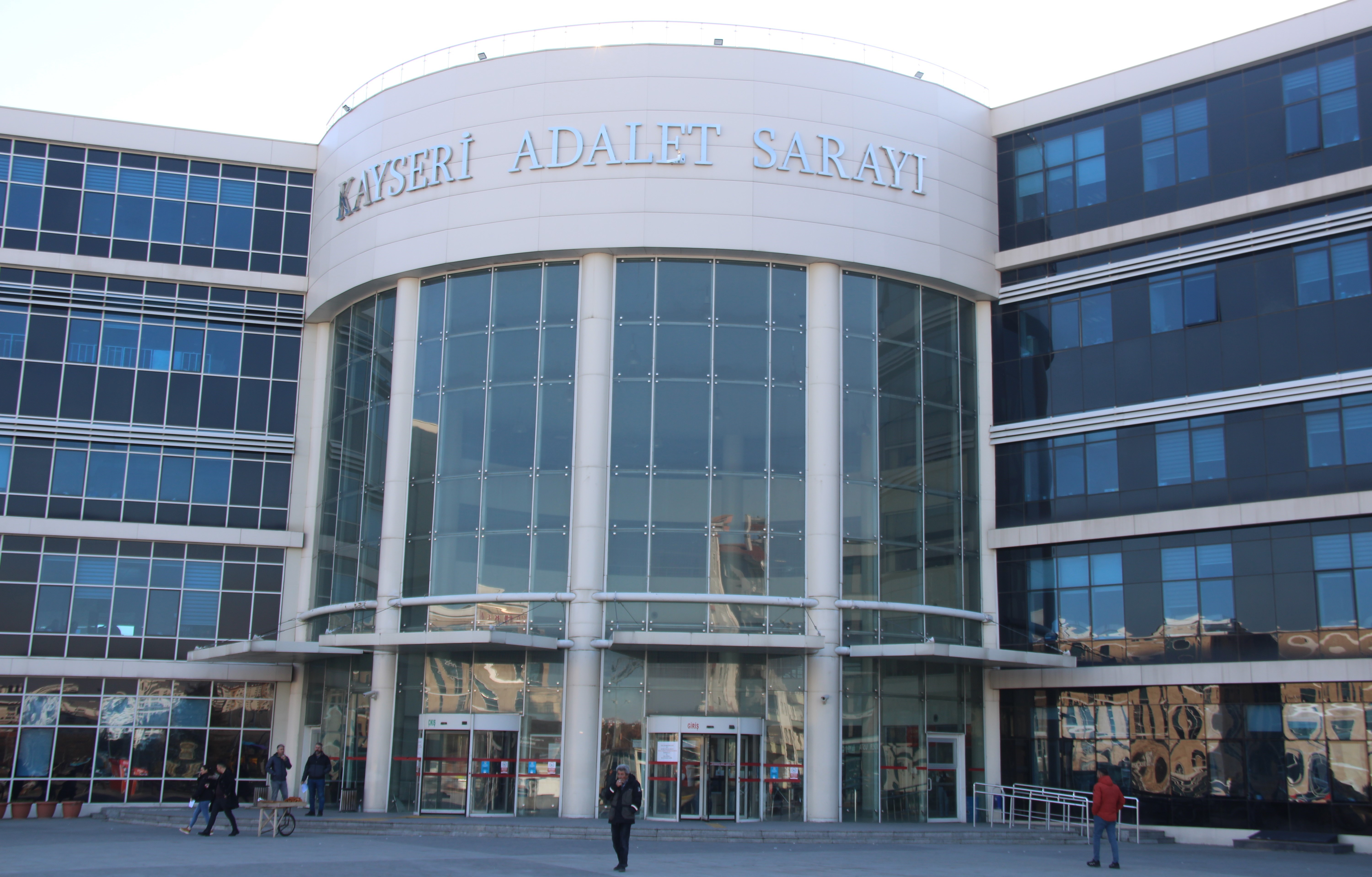 Mahalle Bekçisi, trafikte tartıştığı adamı öldürdü