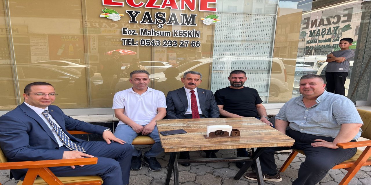 Şırnak Valisi Ekici, Cizre'de Esnaf ve Vatandaşlarla Bir Araya Geldi