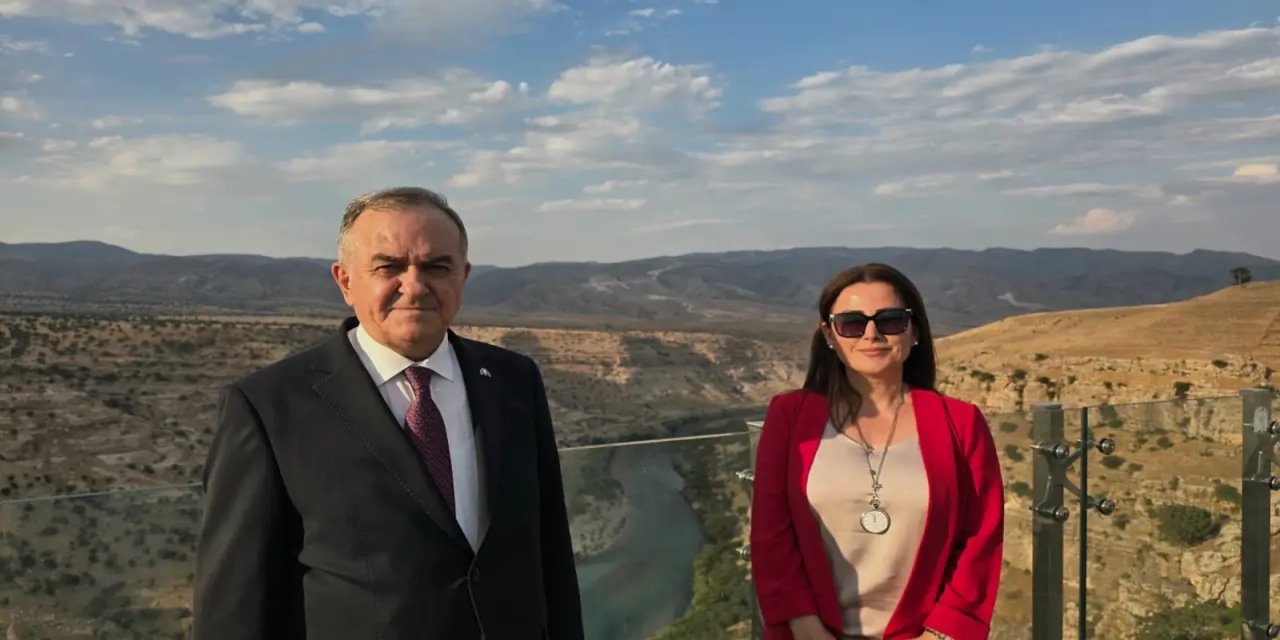 Şırnak'a Gönül Veren Kalemlere Saygıyla