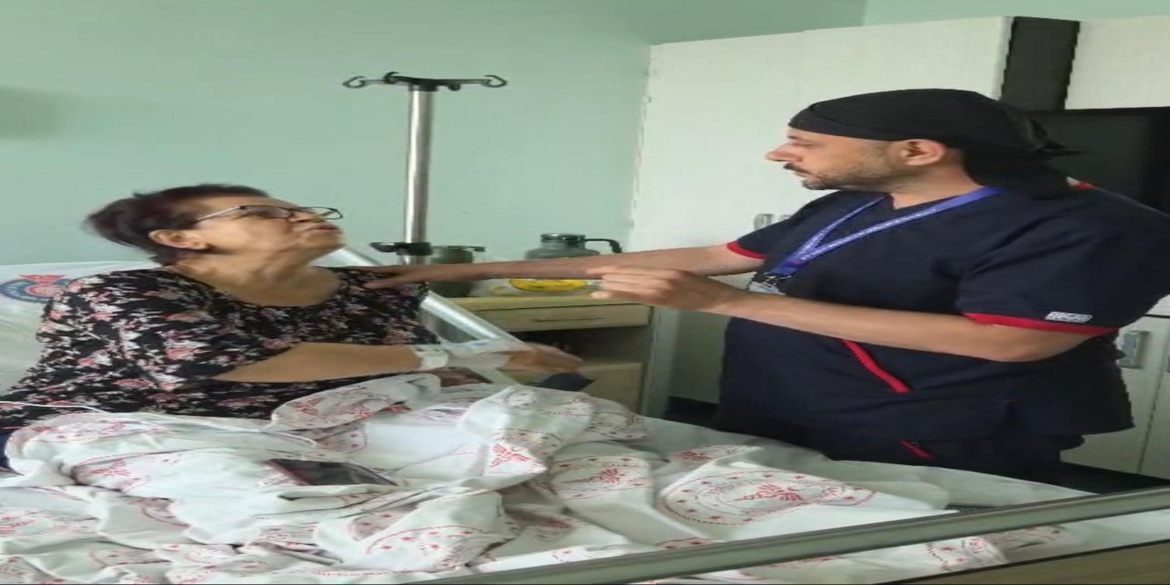 Öğrencisi profesör oldu, 29 yıl sonra öğretmenini ameliyat ederek sağlığına kavuşturdu