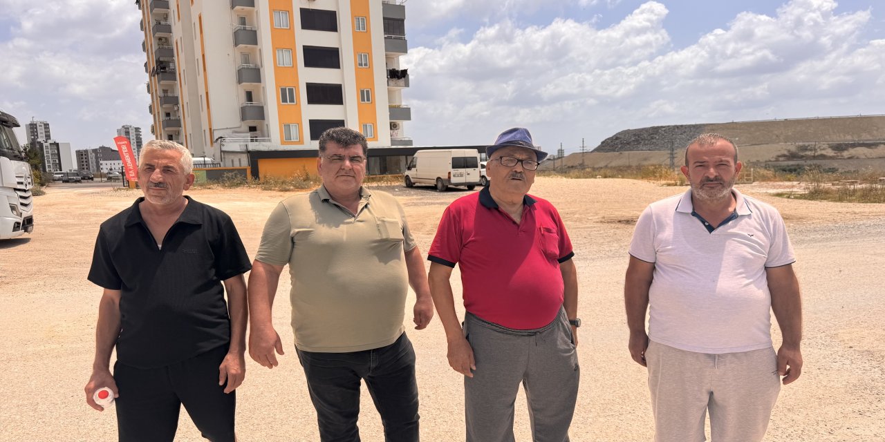 Adana'da çöp sorunu vatandaşı canından bezdirdi