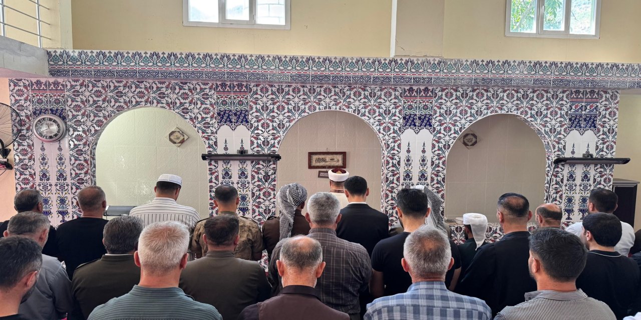 Habur Çayı'nda kaybolan Erkan Sak için gıyabi cenaze namazı kılındı