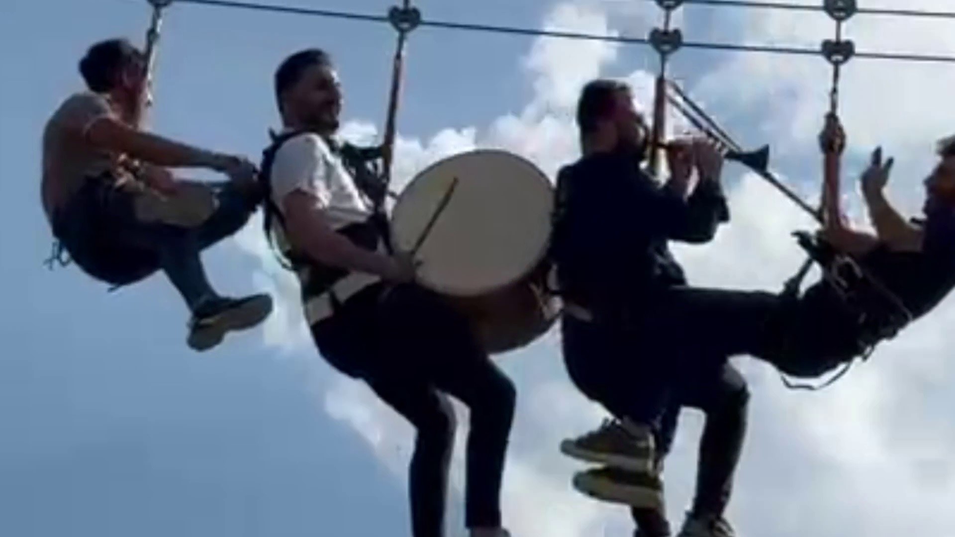 Davul zurnayla zipline keyfi
