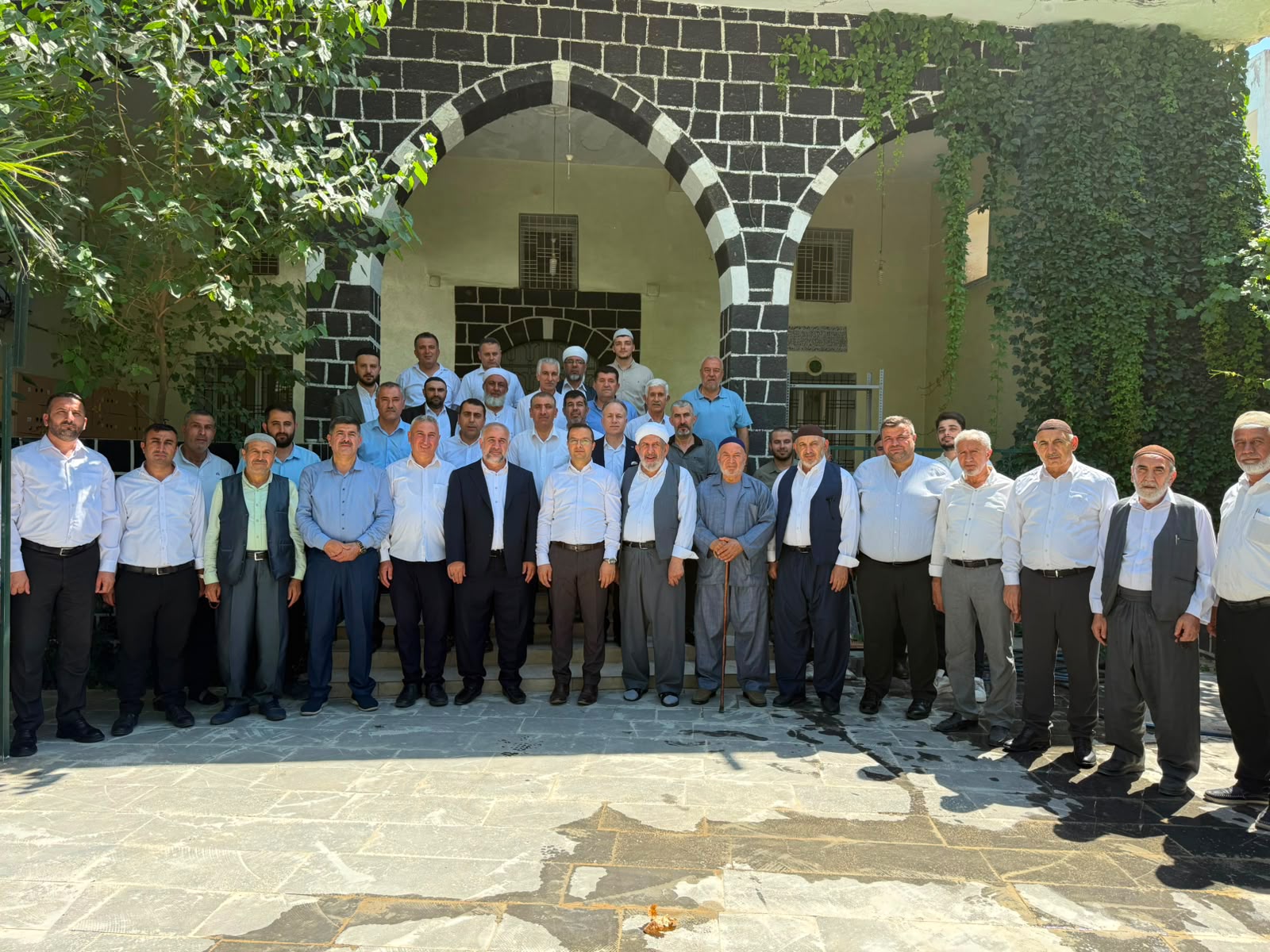 Cizre Müftüsünden Şeyh Muhammed Nuri El-Derşevi Dergahına Anlamlı Veda Ziyareti