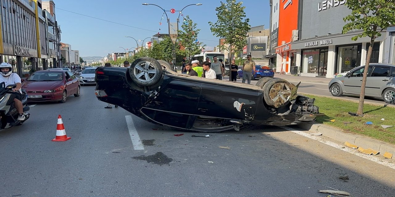 Bursa'da feci kaza : 2 yaralı