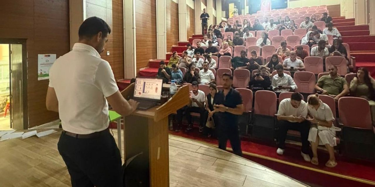 Silopi'de Kadınlara Kumar Bağımlılığıyla Mücadele Eğitimi Verildi