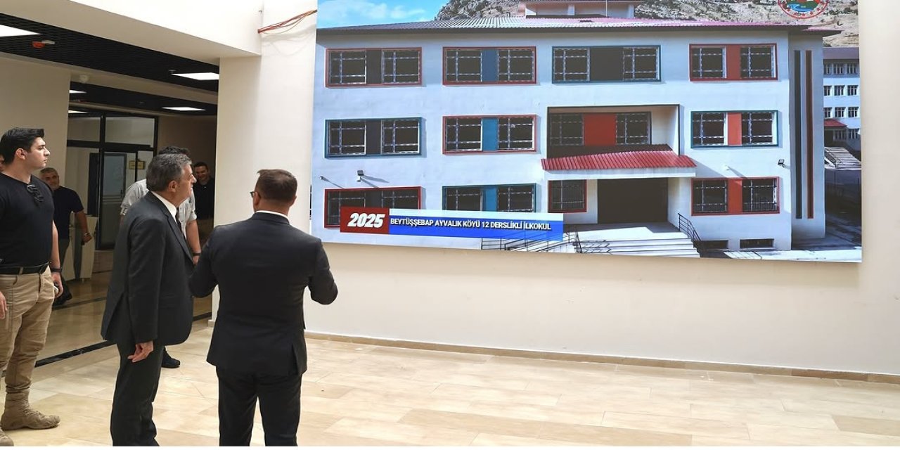 Başkan Yarka, Yeni Hizmet Binasını Gezdi