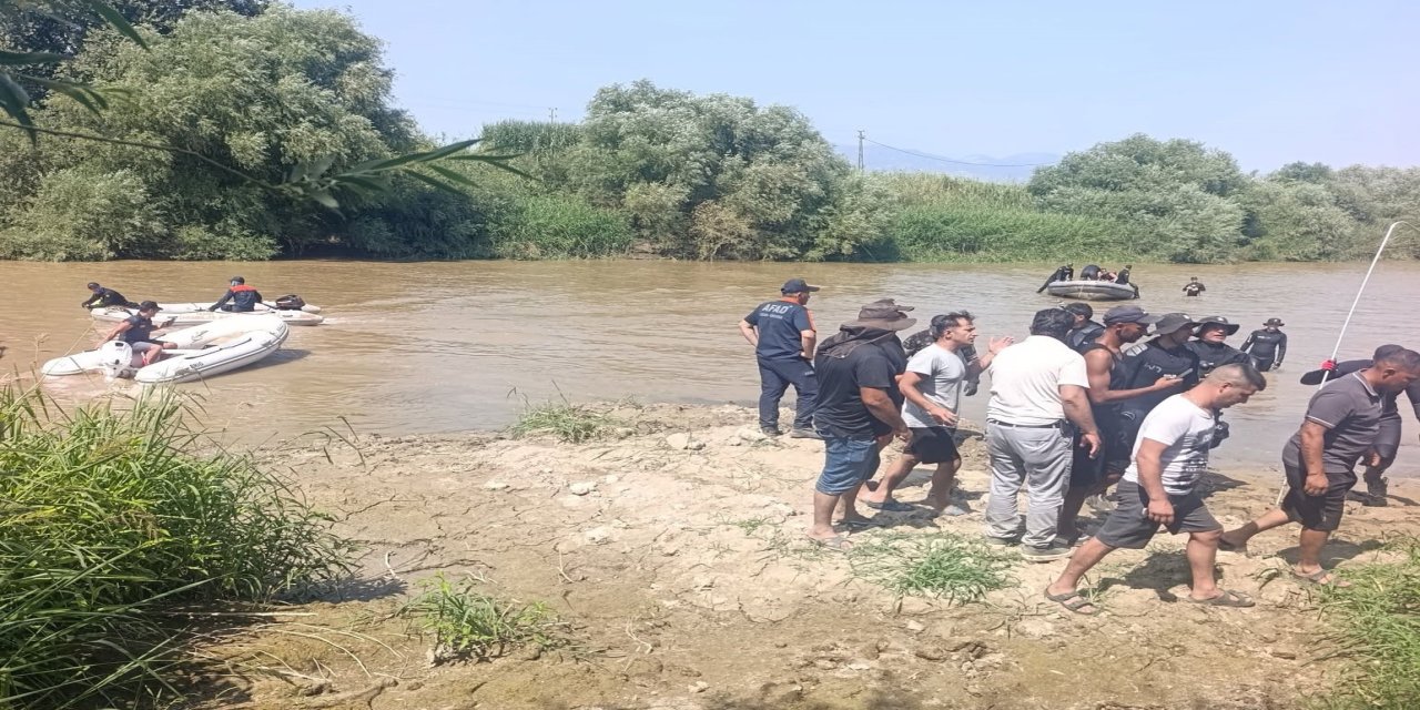 Nehirde kaybolan çocuğun cansız bedenine ulaşıldı