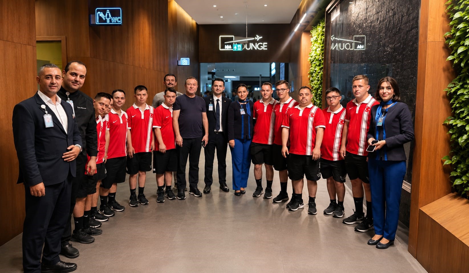 Down Futsal Milli Takımı'nın Genuine Cup için ABD’ye yolculuğu başladı