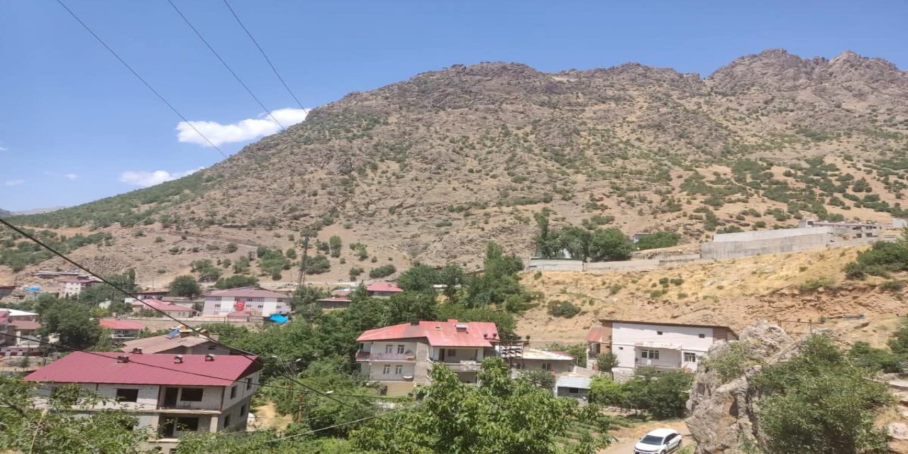 Şırnak'ta Yaylada Mahsur Kalan Kadın Askeri Helikopterle Kurtarıldı