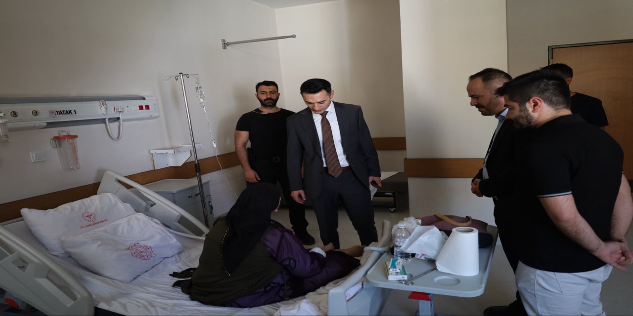Uludere Kaymakamı Salih Kaya'dan Hastane Ziyareti: Hastalara Moral, Çalışmalara Yakın Takip!