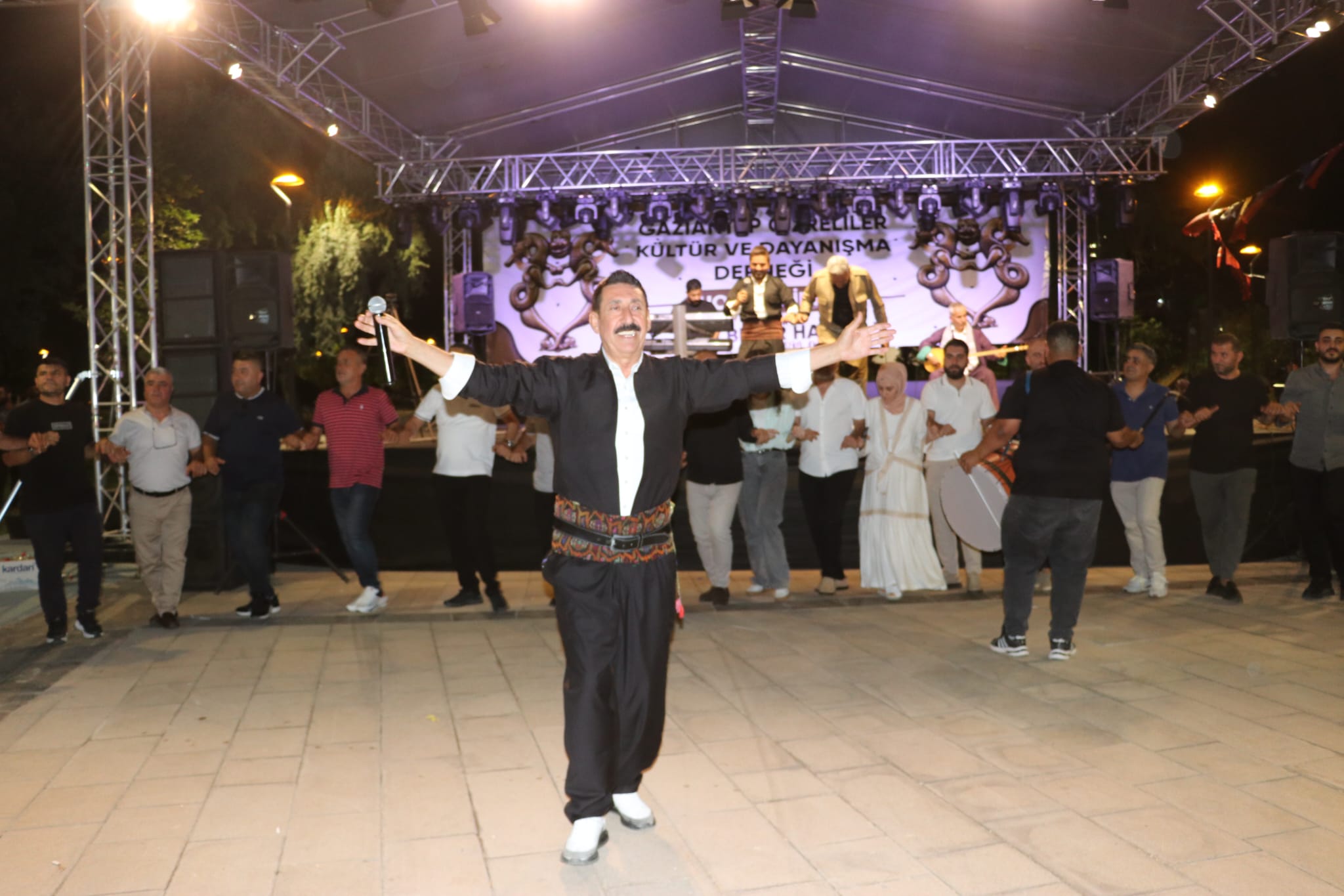 Gaziantep’te Cizre Rüzgârı: Kültür, Lezzet Ve Kardeşlik Ayni Çatı Altında Buluştu