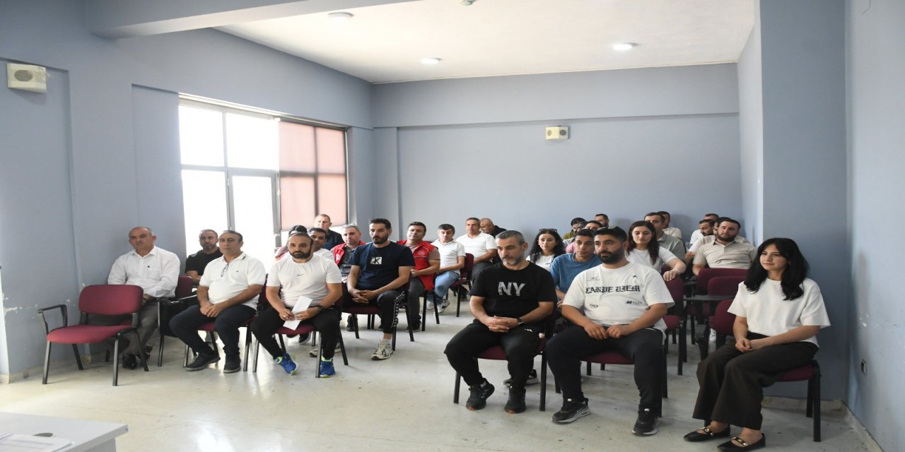 Silopi'de Gençlik ve Spor Hamlesi: Yeni Dönem Kararları Alındı!