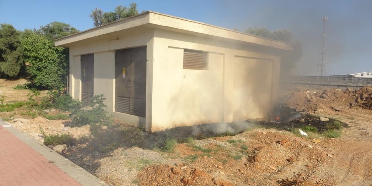 Bakırını çıkarmak için kabloları yakarken, trafoyu yakıyordu.