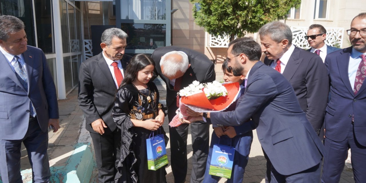 Bakan Ersoy Şırnak'tan Duyurdu: "Kütüphaneler Artık Gelecek Üretiyor"