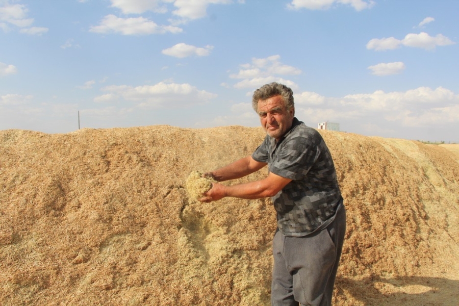 ÇİFTÇİLERİN KIŞ HAZIRLIĞI ŞİMDİDEN BAŞLADI