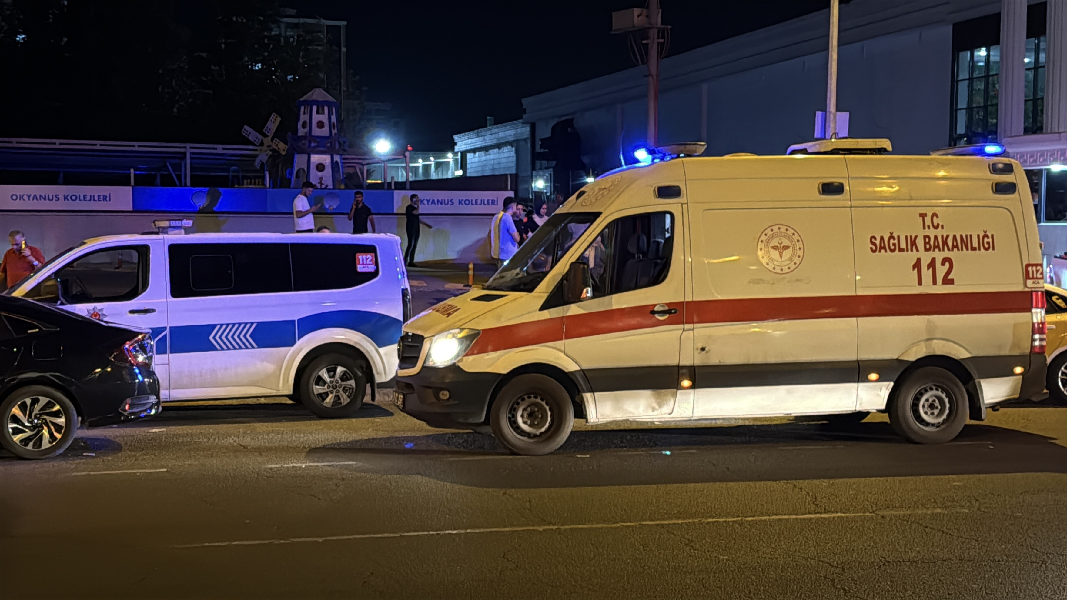 Düğün salonunda iki taraf arasında tekme tokat kavga: 5 yaralı