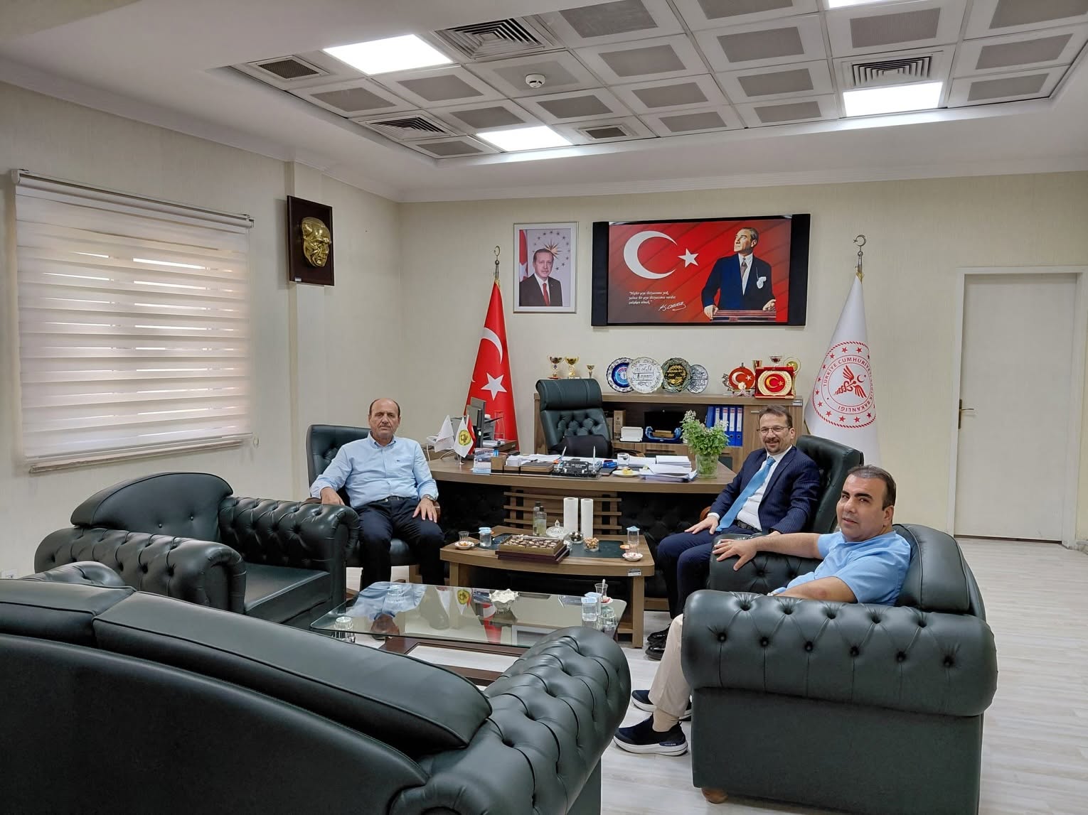 Hayırsever İş İnsanı Şerif Selçuk’tan Cizre Devlet Hastanesine Ziyaret