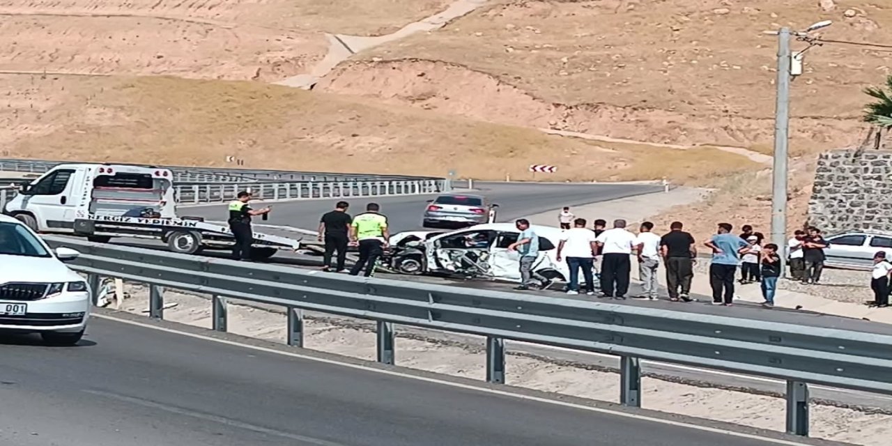 Şırnak-Cizre kara yolunda kaza: Araç hurdaya döndü