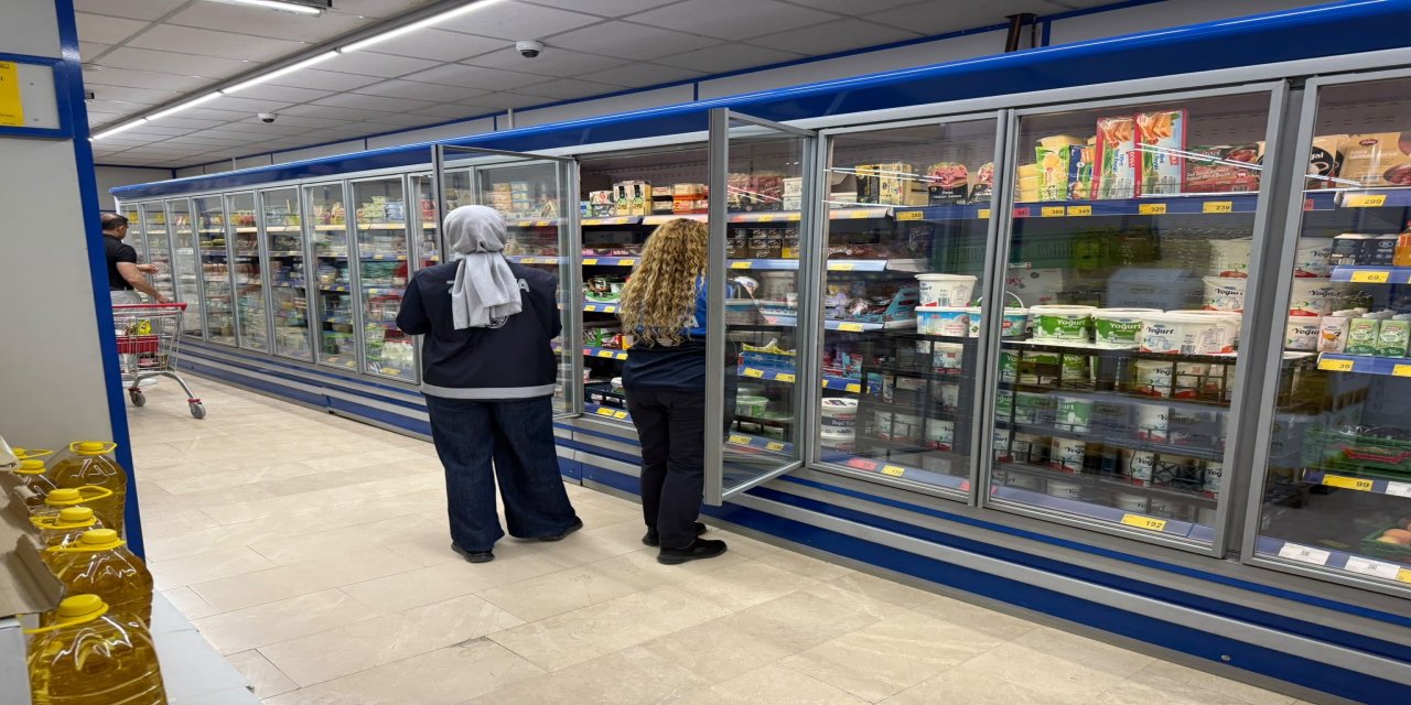 Silopi’de Marketlerde Fiyat ve Son Kullanma Tarihi Alarmı: Zabıta Rafları Denetledi