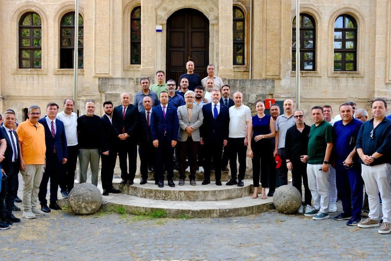 MEB Üst Yönetimi ve 81 İl Müdürü Cizre’nin Tarihî Mirasını Yerinde İnceledi