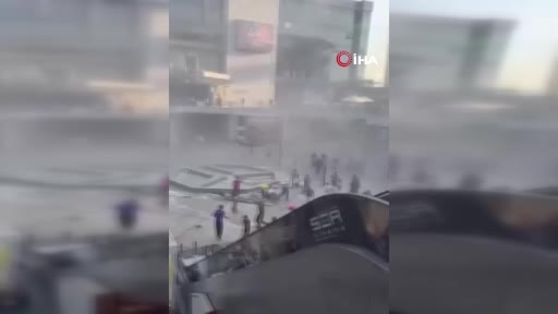 Alışveriş merkezinde patlama: 2 ölü, 12 yaralı